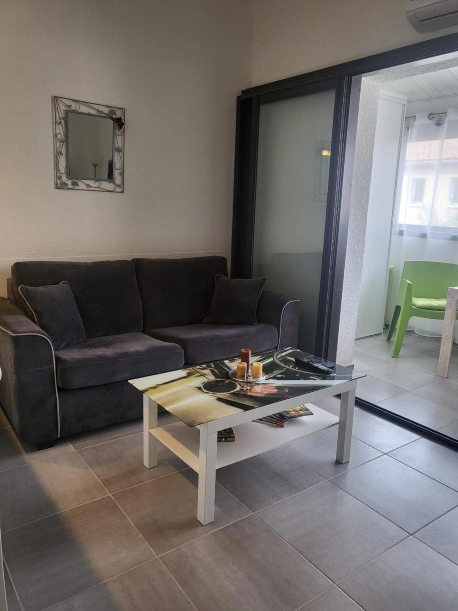 Bel Appartement A 300 Metres De La Plage +Parking Valras-Plage Eksteriør billede